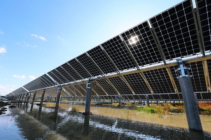 Bifacial solar panels: A cutting-edge technology