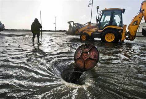 The Resilience of Wastewater Treatment Systems in Extreme Weather