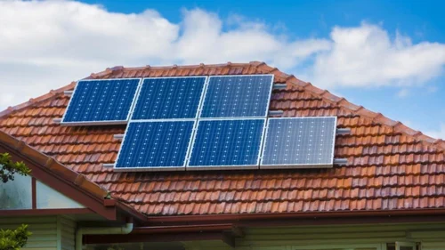 Off-grid living with solar power: Essential considerations