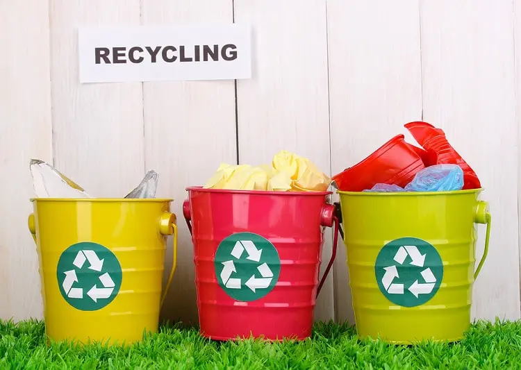 The Social Benefits of Community Recycling Programs